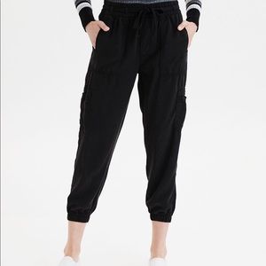 AE High Waisted Cargo Jogger Pants